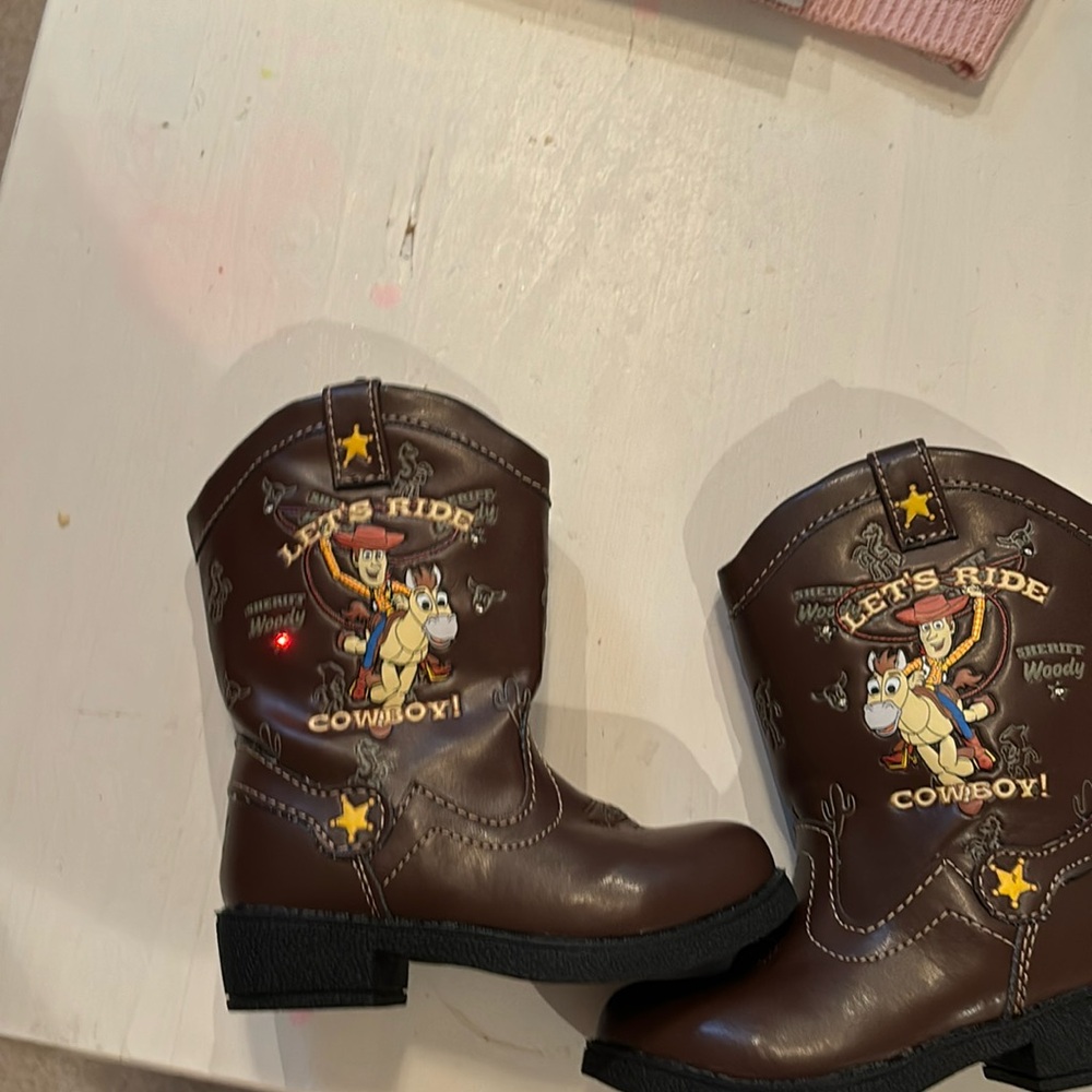 NWOT Disney Woody Light Up Boots
